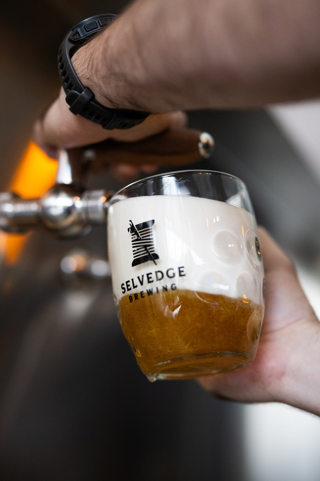 Pouring a Selvedge draft